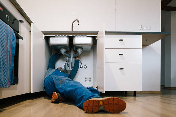Professional Leak Detection technician working in Dundee, OH